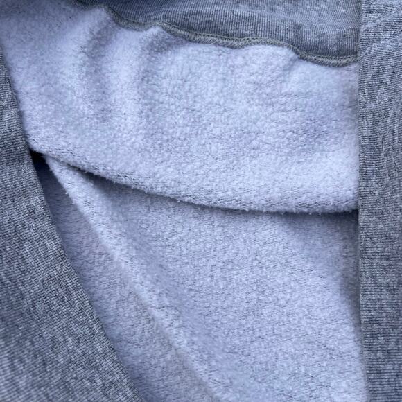 Care Bears 2004 Grumpy Bear Holiday Christmas Sweatshirt Approx. Sz L - Picture 7 of 7